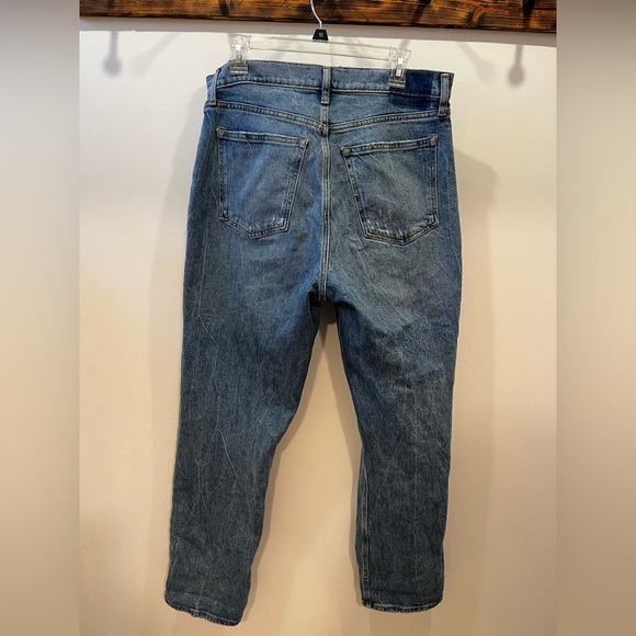 ABERCROMBIE & FITCH Ultra High Rise 90s Straight Jean - Picture 3 of 5